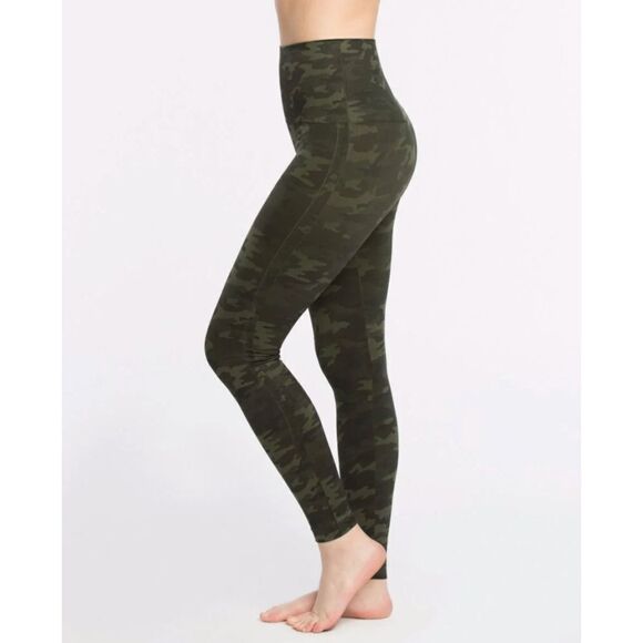 New! SPANX Green Camo Look At Me Now Seamless Leggings, XS - Picture 3 of 9